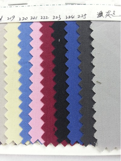 DG-RGFA  滌棉細斜紋  底網斜 138*72 細節-3